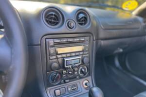 Imagen 40/43 de Mazda MX-5 1.8 (2001)