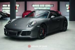 Image 2/25 of Porsche 911 Carrera 4 GTS (2017)