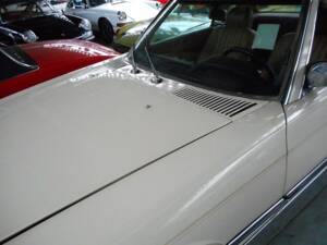 Immagine 10/20 di Mercedes-Benz 560 SL (1987)