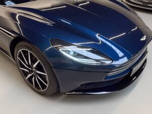 Afbeelding 9/26 van Aston Martin DB 11 V8 (2018)