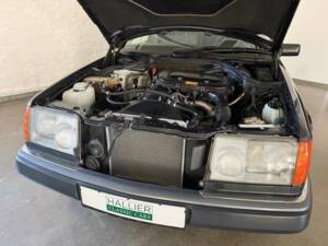 Image 7/43 of Mercedes-Benz 230 TE (1992)
