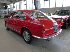Image 26/31 of Alfa Romeo Giulietta Sprint (1962)