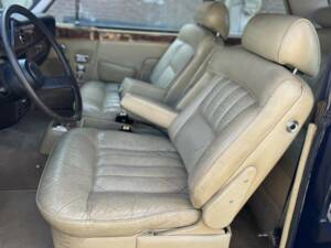 Image 8/14 of Rolls-Royce Corniche I (1978)
