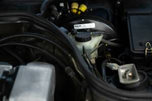 Bild 56/79 von Mercedes-Benz 200 CE (1993)