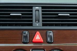 Immagine 35/50 di Mercedes-Benz C 200 Kompressor (1996)