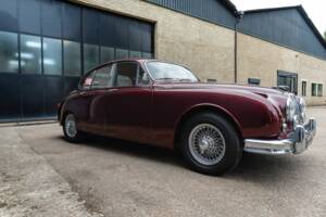 Image 15/49 of Jaguar Mk II 3.4 (1967)