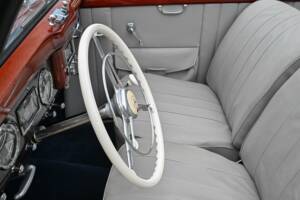 Image 13/29 of Mercedes-Benz 170 S Cabriolet A (1951)