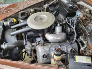 Image 39/42 of Jaguar Mk II 2.4 (1964)