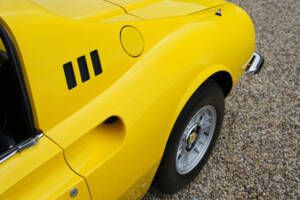 Image 21/50 of Ferrari Dino 246 GTS (1973)