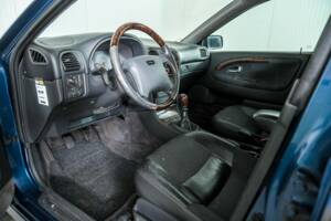 Image 11/29 of Volvo V40 2.0 16V (1999)