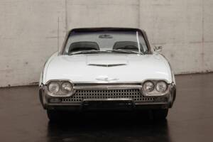 Immagine 16/50 di Ford Thunderbird (1962)