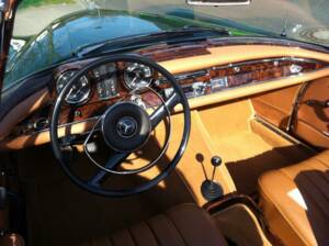 Bild 7/25 von Mercedes-Benz 250 SE (1967)