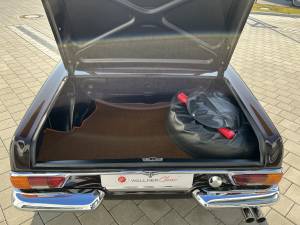 Image 12/19 of Mercedes-Benz 280 SL (1971)