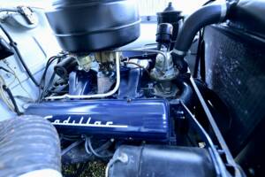 Bild 38/50 von Cadillac 62 Convertible (1951)