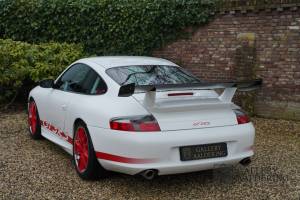 Image 8/50 de Porsche 911 GT3 RS Clubsport (2004)
