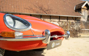 Image 16/54 of Jaguar Type E 4.2 (1965)