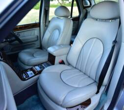 Image 37/50 of Rolls-Royce Silver Seraph (1998)