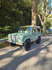 Image 38/72 of Land Rover 90 (1987)