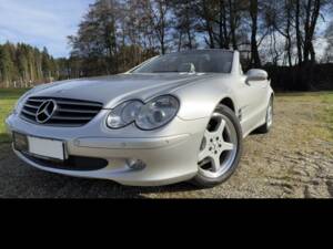 Image 41/89 of Mercedes-Benz SL 500 (2002)