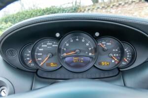 Obraz 34/50 pojazdu Porsche 911 Carrera 4S (2003)