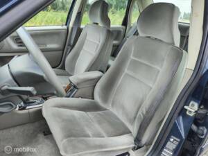 Image 14/33 of Volvo S 70 2.5 T (1997)