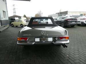 Image 5/27 of Mercedes-Benz 280 SL (1968)