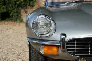 Afbeelding 23/50 van Jaguar E-Type V12 (1973)