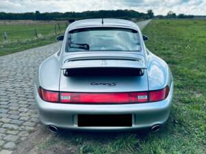 Image 6/8 of Porsche 911 Carrera S (1997)