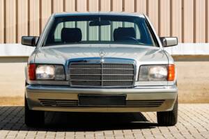 Image 4/21 of Mercedes-Benz 500 SEL (1990)
