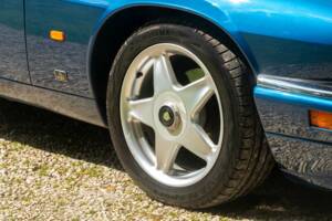 Image 33/50 of Jaguar XJS 4.0 Celebration (1994)