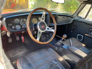 Immagine 14/66 di MG MGB (1977)