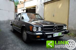 Image 2/10 of Mercedes-Benz 560 SL (1986)