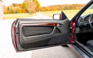 Image 23/47 of Mercedes-Benz SL 280 (1996)