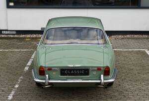 Image 18/30 de Jaguar XJ 6 4.2 (1970)