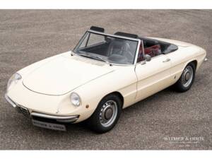 Image 8/24 de Alfa Romeo 1300 Spider Junior (1969)