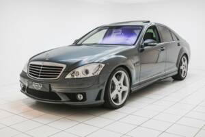 Bild 1/18 von Mercedes-Benz S 63 AMG (2007)