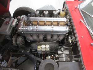 Afbeelding 13/30 van Jaguar E-Type 4.2 (1966)