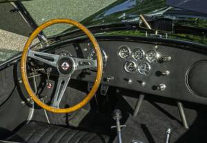 Afbeelding 7/12 van AC Cobra 427 (1965)