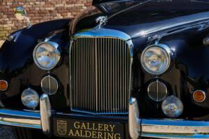Image 18/50 de Jaguar Mk IX (1961)