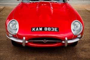 Image 13/46 of Jaguar E-Type (2+2) (1966)