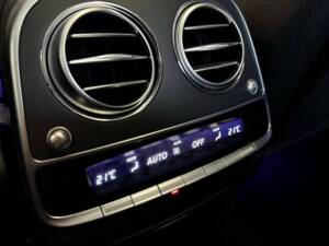 Image 26/30 of Mercedes-Benz S 350 d L (2018)