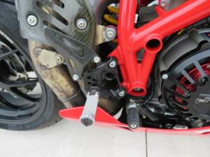 Bild 24/44 von Ducati DUMMY (2010)