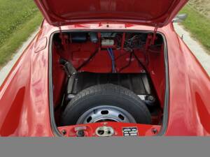 Bild 47/78 von Volkswagen Karmann Ghia 1600 (1970)