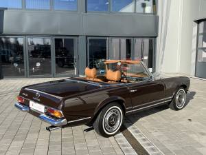 Image 6/19 of Mercedes-Benz 280 SL (1971)