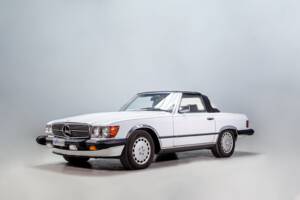 Image 7/48 of Mercedes-Benz 560 SL (1988)