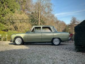 Immagine 18/100 di Alfa Romeo Giulia Super 1.6 (1974)