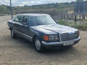 Image 4/8 of Mercedes-Benz 500 SEL (1984)