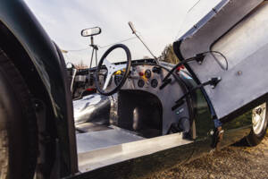 Image 22/34 of Lister Knobbly (2021)