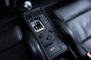 Image 13/36 de Ferrari F 355 Berlinetta (1995)