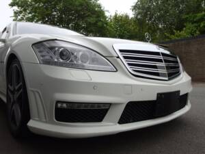 Image 12/99 of Mercedes-Benz S 65 AMG L (2006)